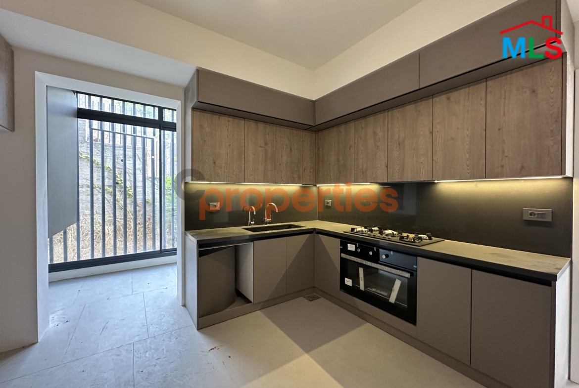 Apartment With Garden For Rent in Biyadaشقة للاجار في البياضة CPCF281