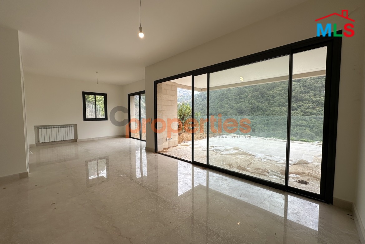 Apartment With Garden For Rent in Biyadaشقة للاجار في البياضة CPCF281