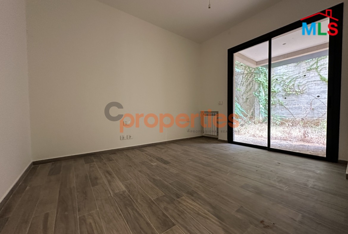 Apartment With Garden For Rent in Biyadaشقة للاجار في البياضة CPCF281