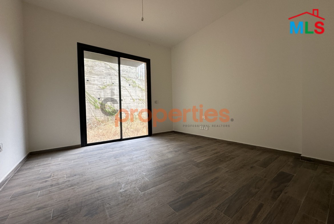 Apartment With Garden For Rent in Biyadaشقة للاجار في البياضة CPCF281