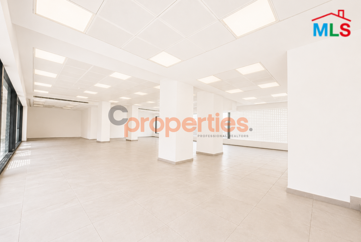 Showroom for rent in Hamra- CPBMKH11