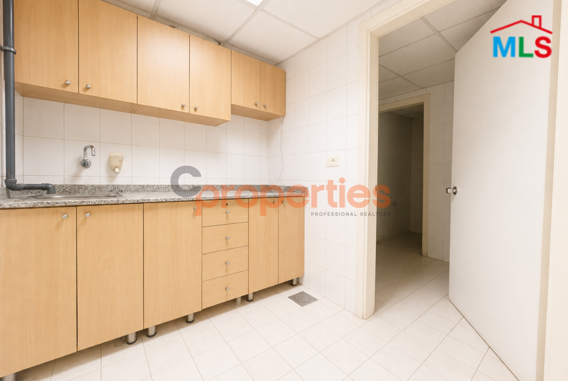 Shop for rent in Hamra- CPBMKH10