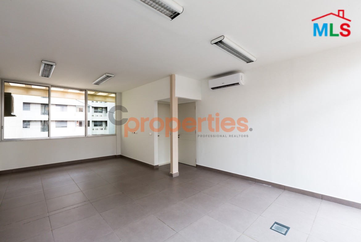 Office for rent in Hamra- CPBMKH06