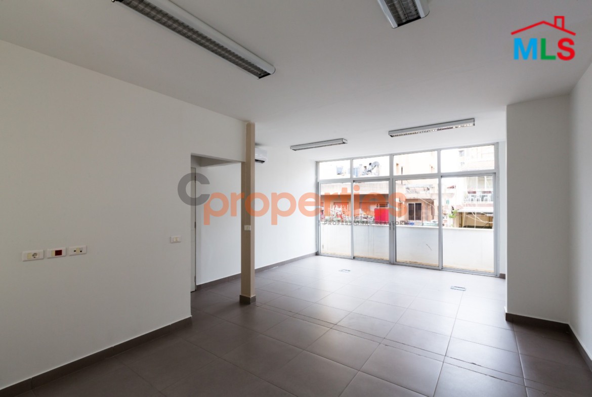 Office for rent in Hamra- CPBMKH06