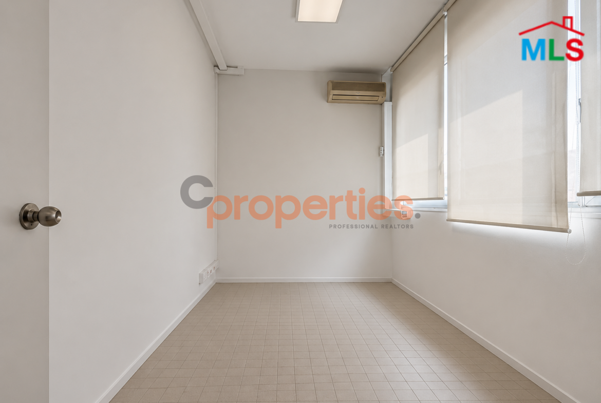 Office for rent in Bliss - CPBMKH03
