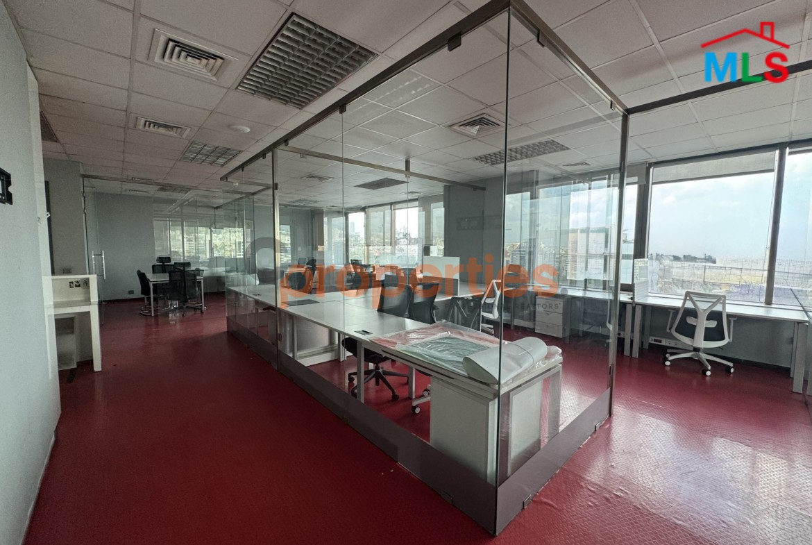 Office for rent in Sin El Fil - CPGA151