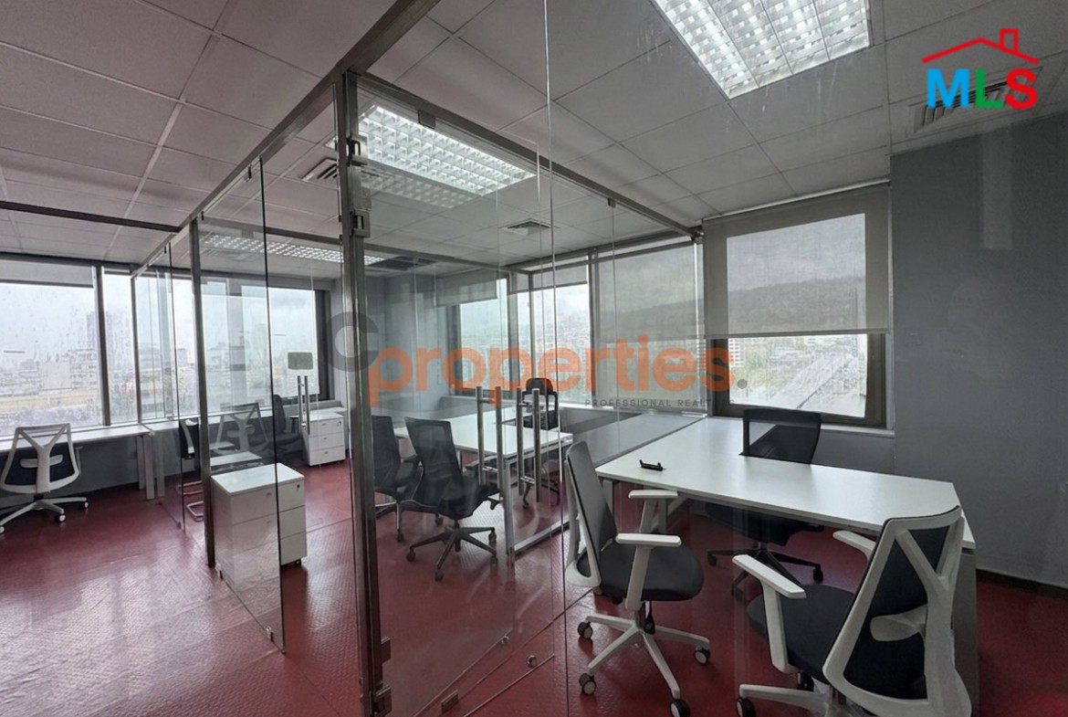 Office for rent in Sin El Fil - CPGA151