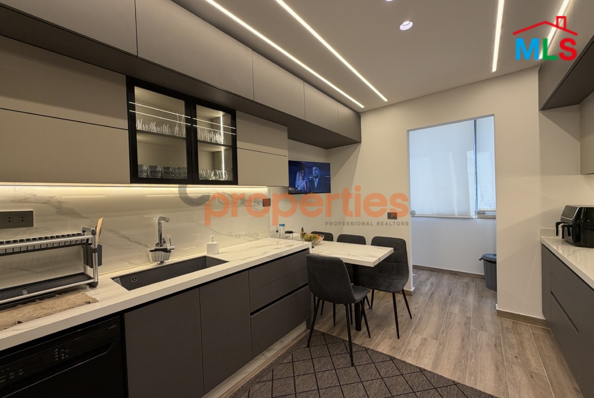 Apartment For Rent in Rabweh شقة للاجار في الربوه CPCF331