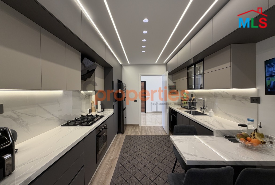Apartment For Rent in Rabweh شقة للاجار في الربوه CPCF331