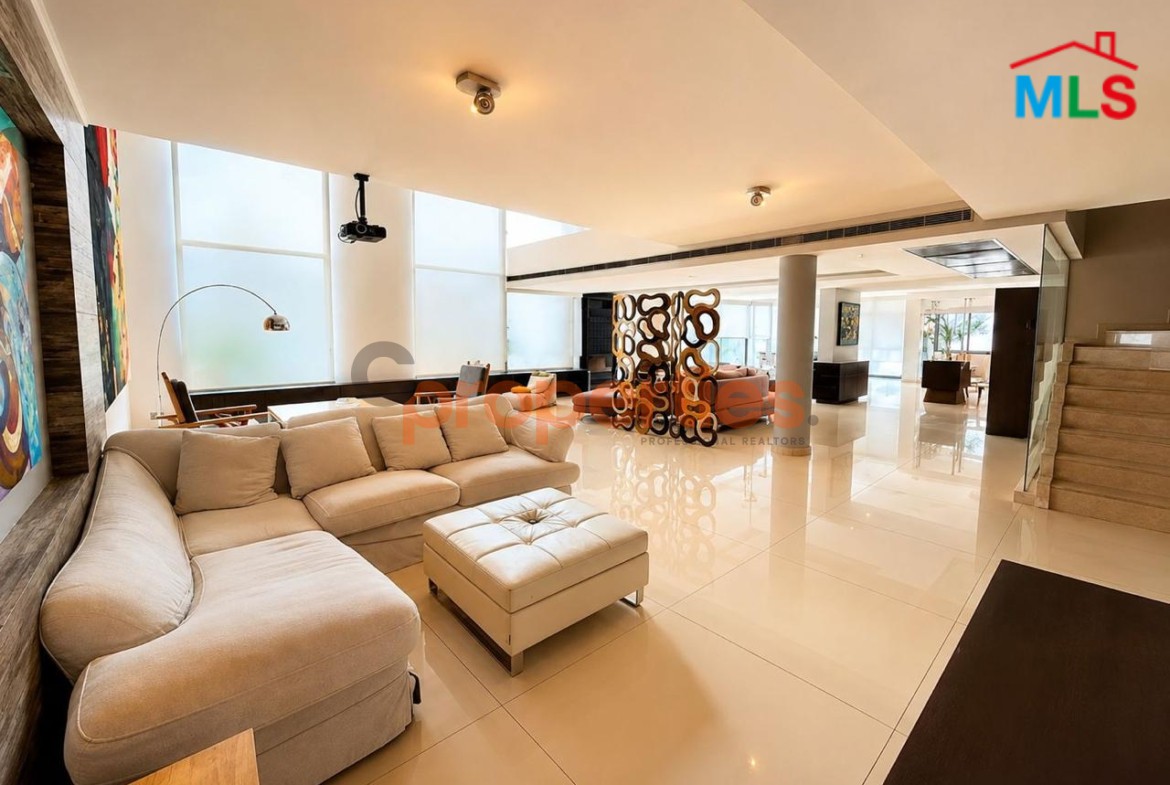 Triplex For Rent in Hazmieh - CPCH23