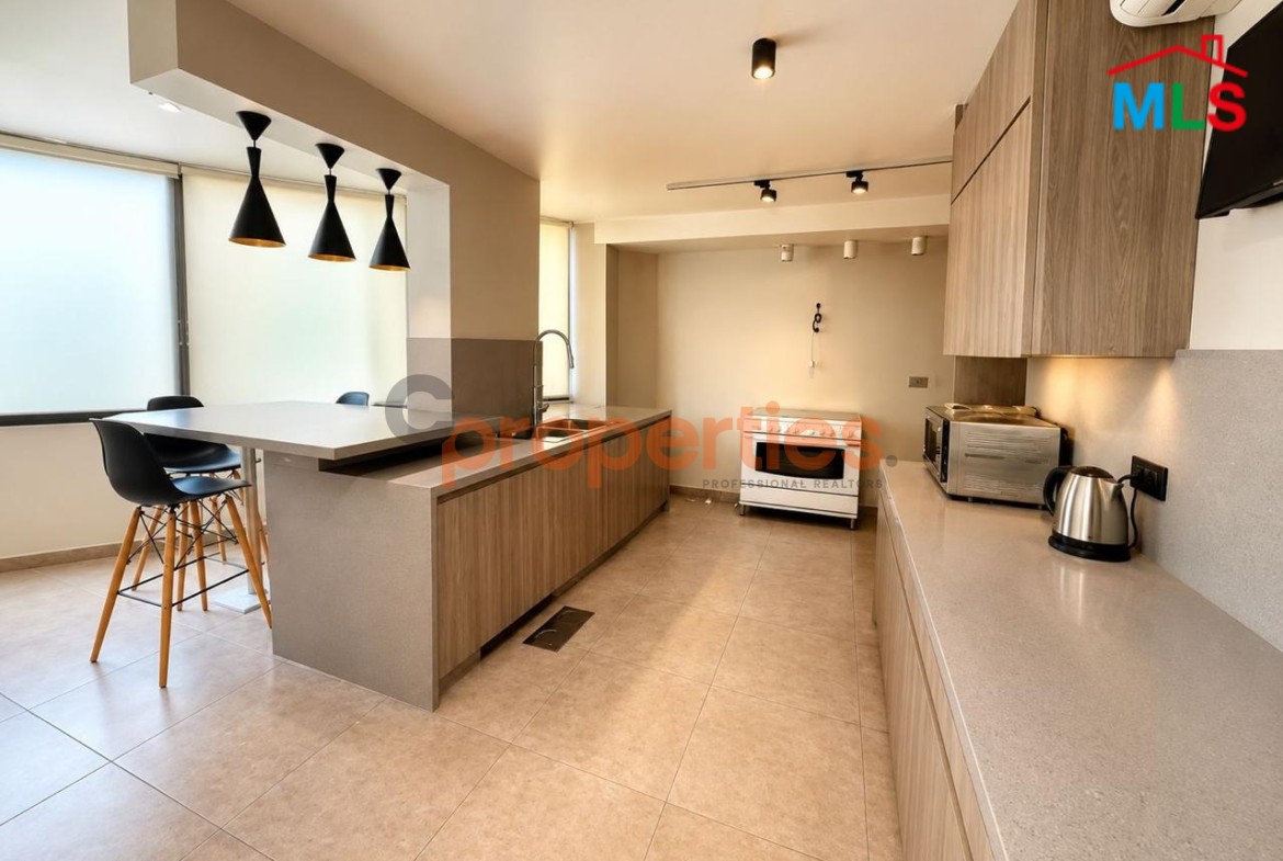 Triplex For Rent in Hazmieh - CPCH23