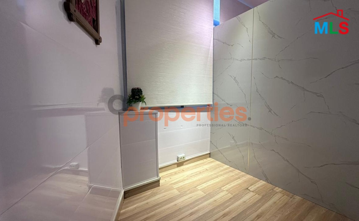 Office For Rent In Manara - CPBHS09