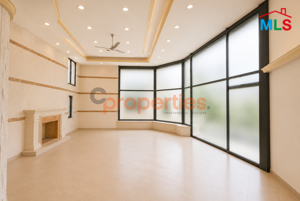 Showroom For Rent in Hazmieh - CPCH16