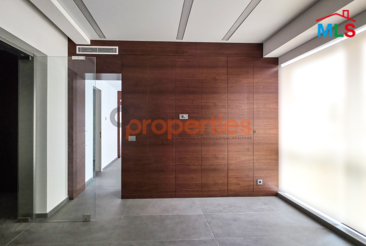 Super Deluxe Office for Rent in Horsh Tabet - CPGA14