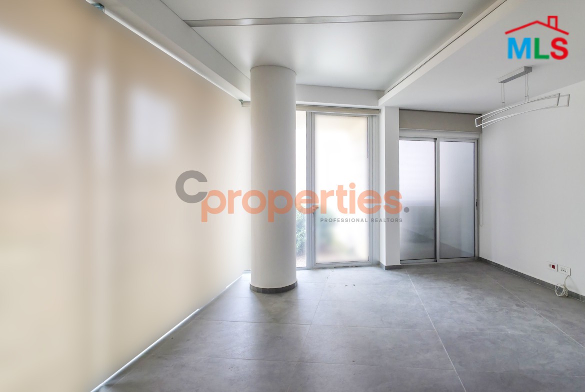 Super Deluxe Office for Rent in Horsh Tabet - CPGA14