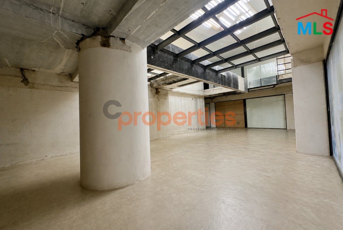 Commercial space for Rent in Hamra - CPBEC05