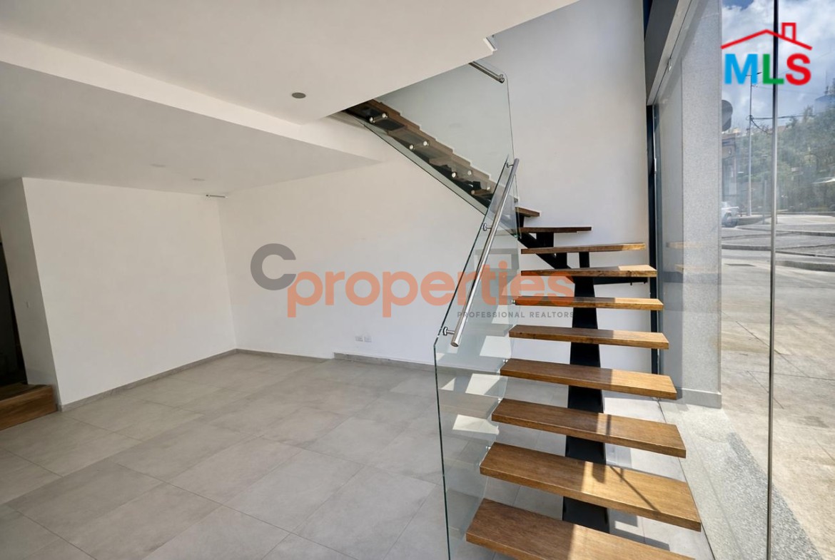 Shop for Rent in Achrafieh (Prime Location) - CPBEC02