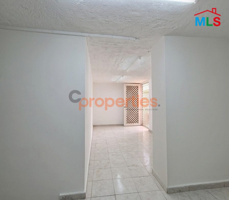 Underground Floor For Rent In Achrafieh - CPBMH15