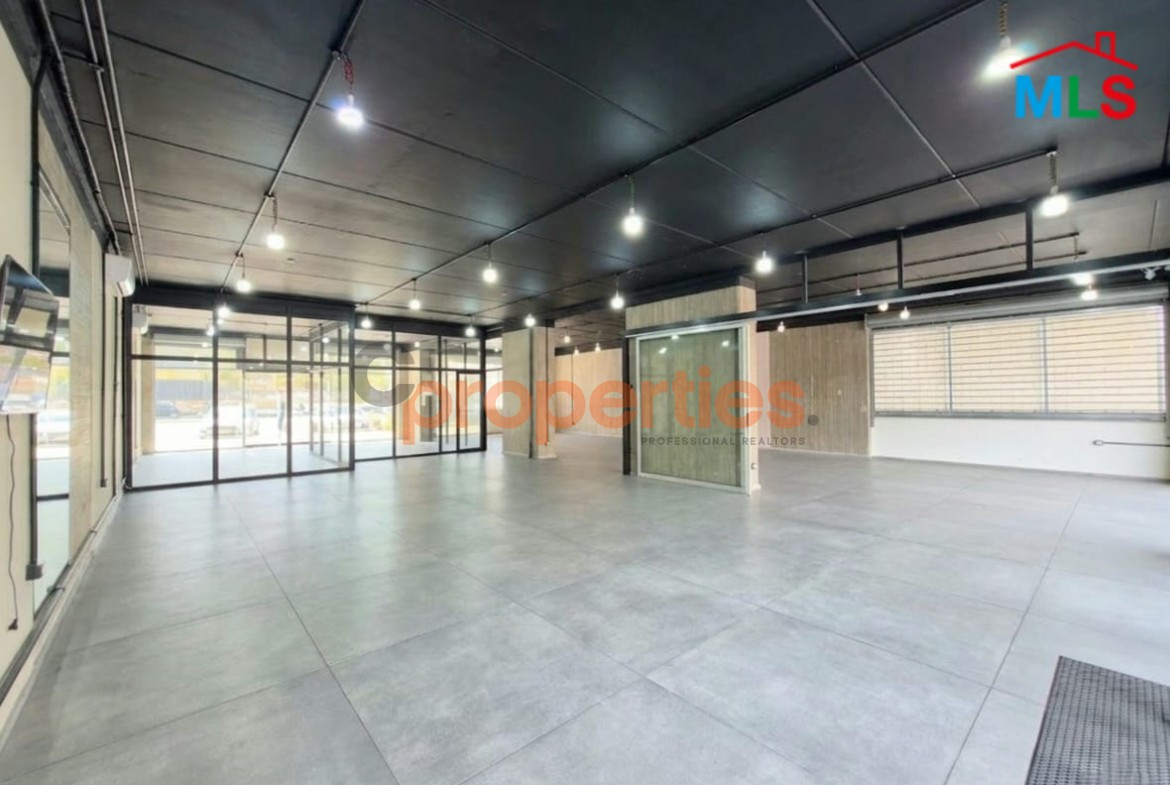 Showroom For Rent In Dbayeh | Prime Location - CPRD252