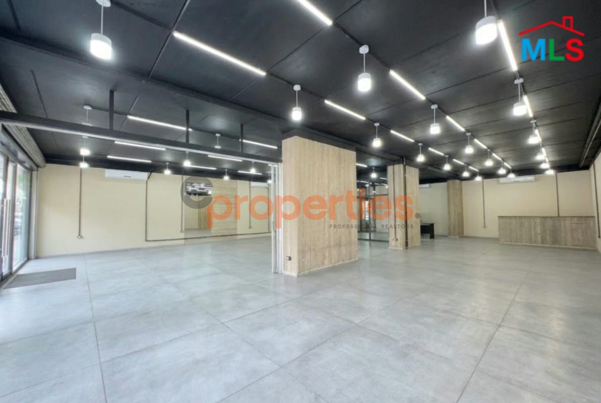 Showroom For Rent In Dbayeh | Prime Location - CPRD252