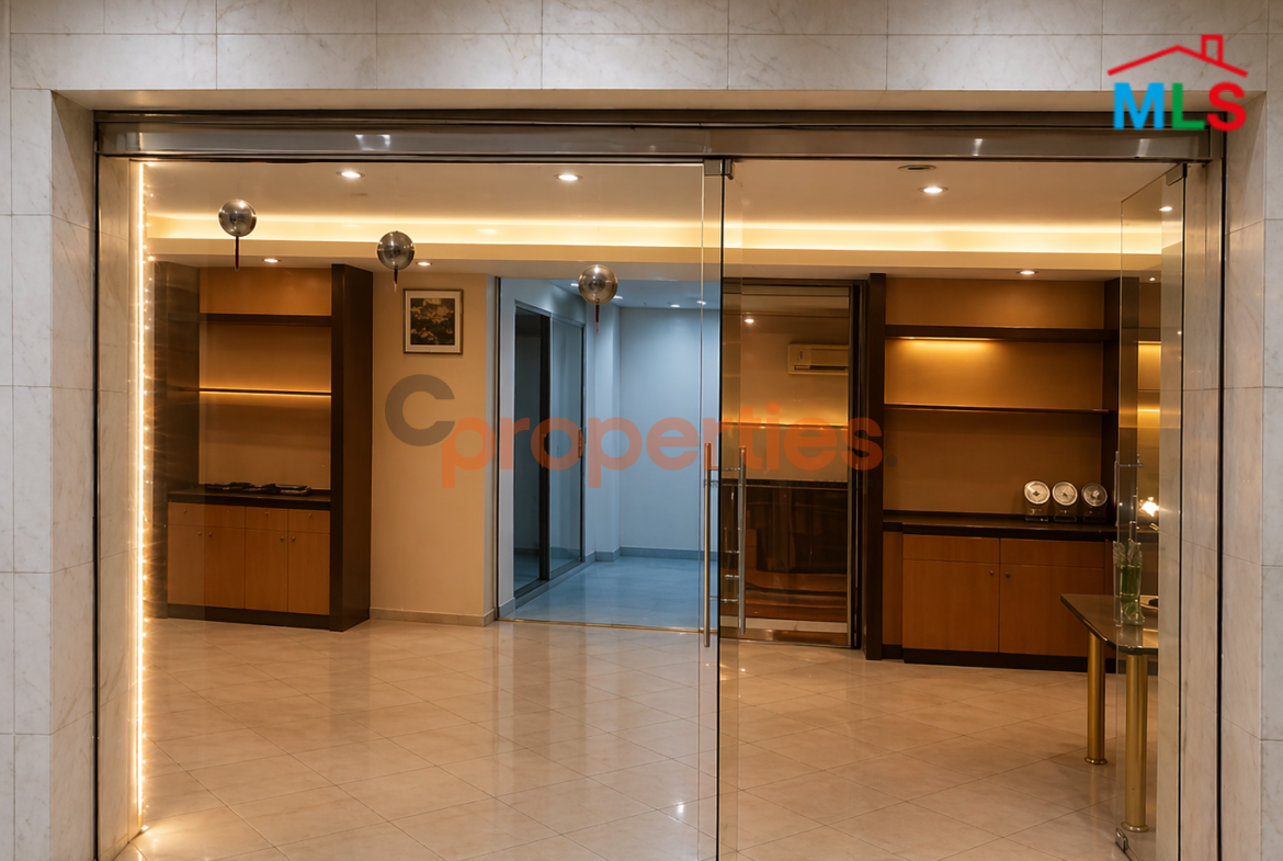 Shop For Rent In Achrafieh - CPBMH10