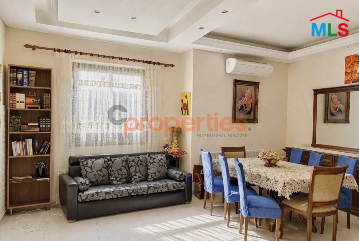 Apartment for rent in Qennabet Broumana with terrace - CPRA124