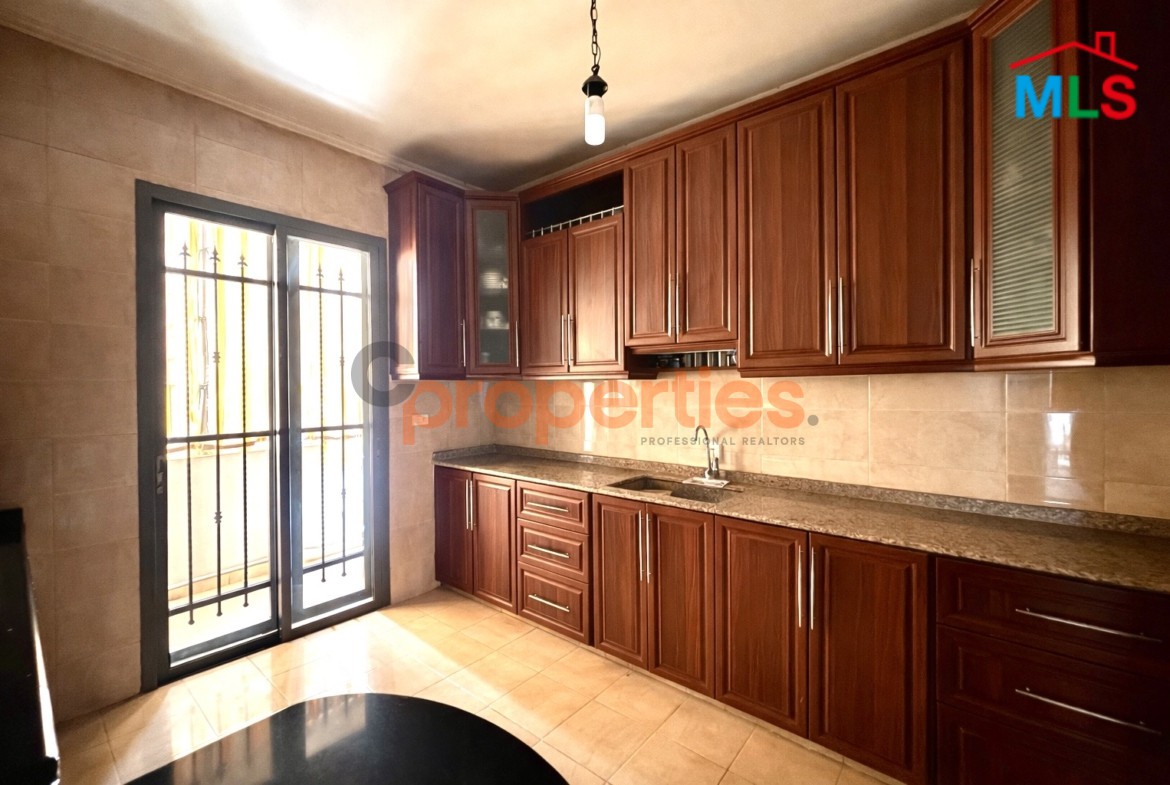 Apartment for rent in Qennabet Broumana with terrace - CPRA124