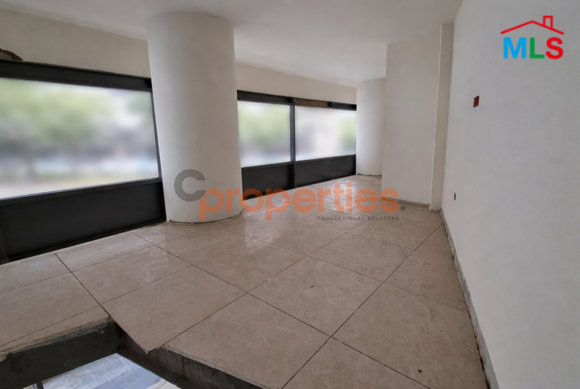 Shop For Rent In Achrafieh - CPBMH06