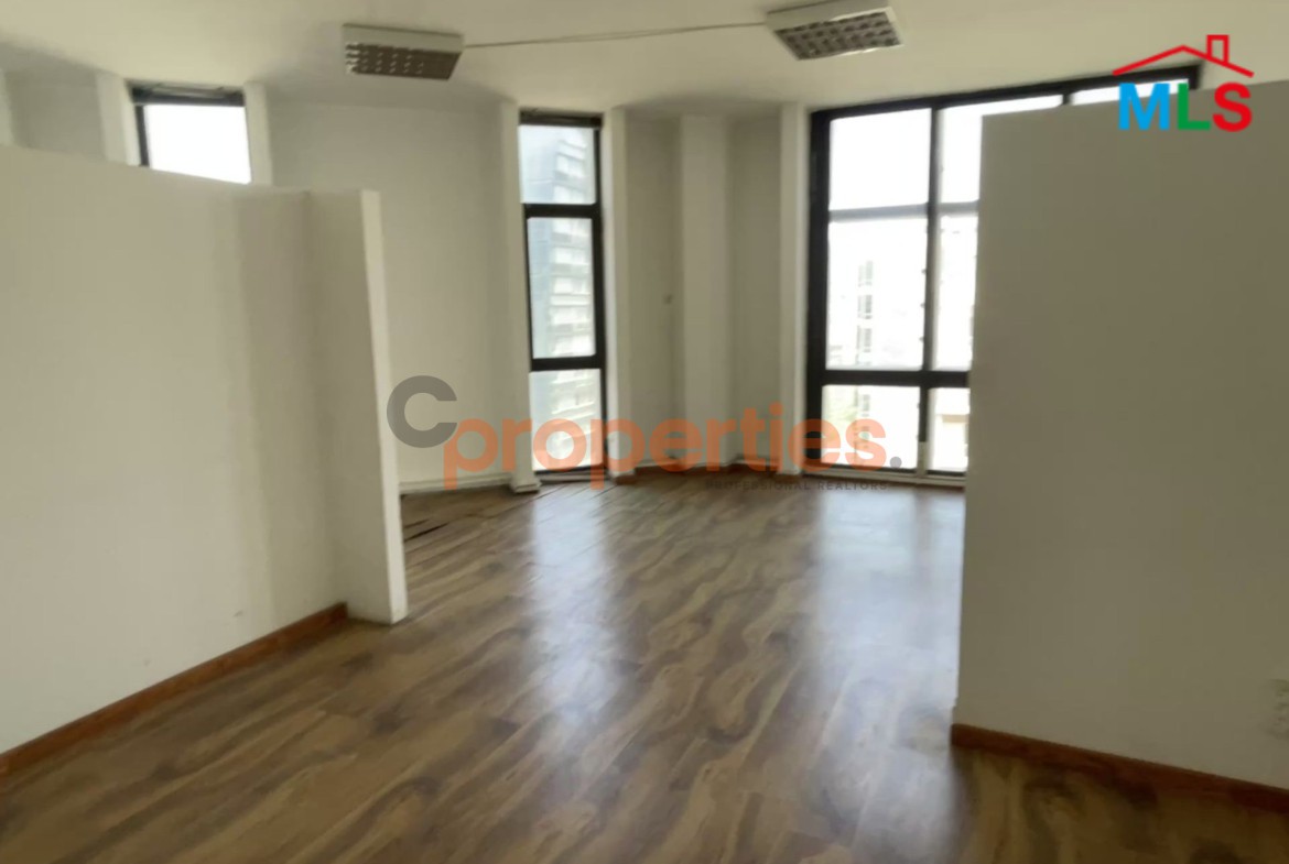 Prime Spacious Office For Rent In Dekwaneh - CPJA68