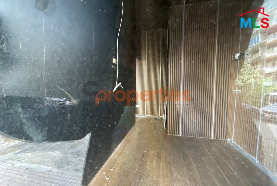 Shop For Rent In Dekwaneh - CPJA67