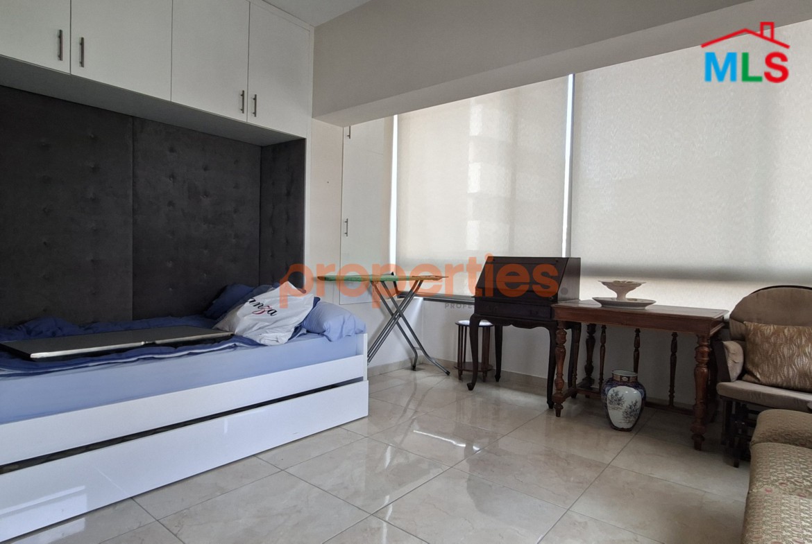 Apartment For Rent In Achrafieh - CPBWW110