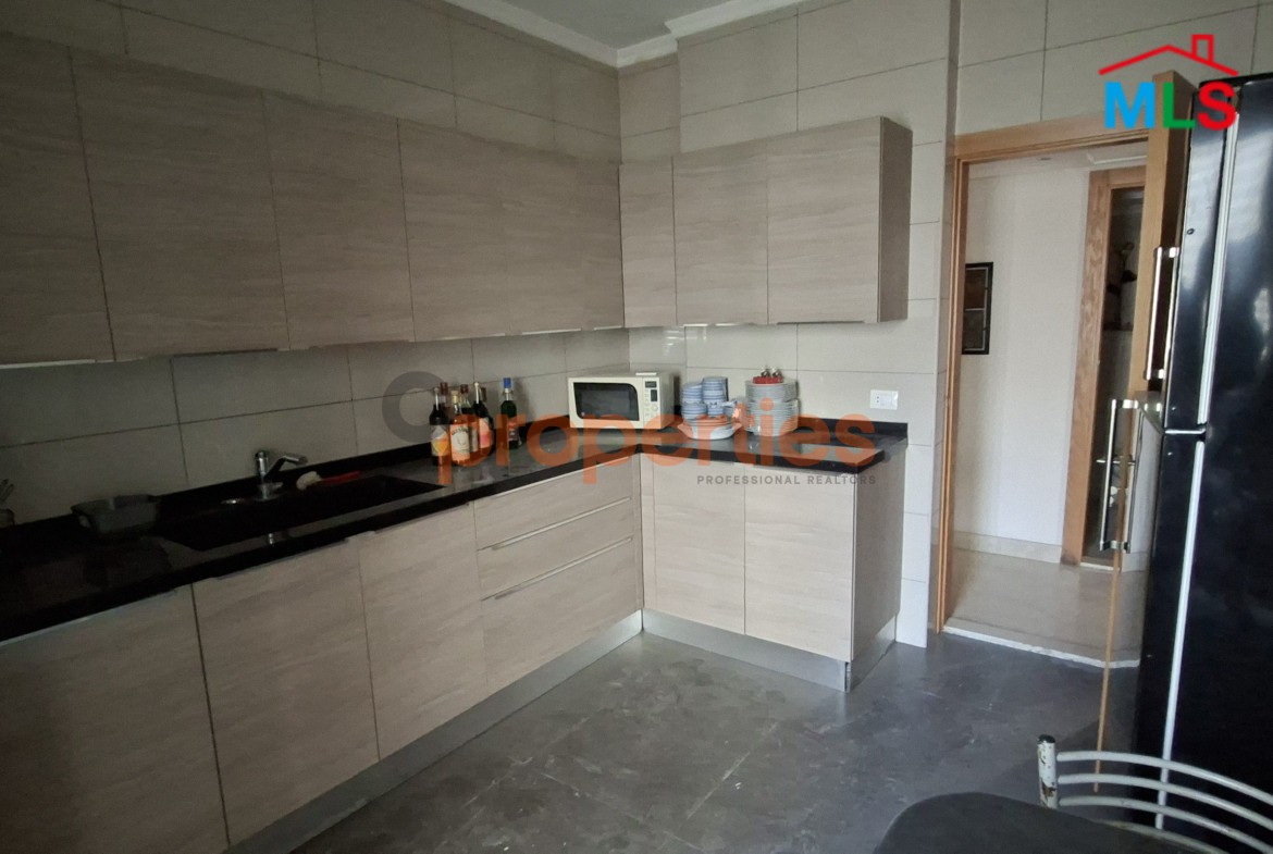 Apartment For Rent In Achrafieh - CPBWW110