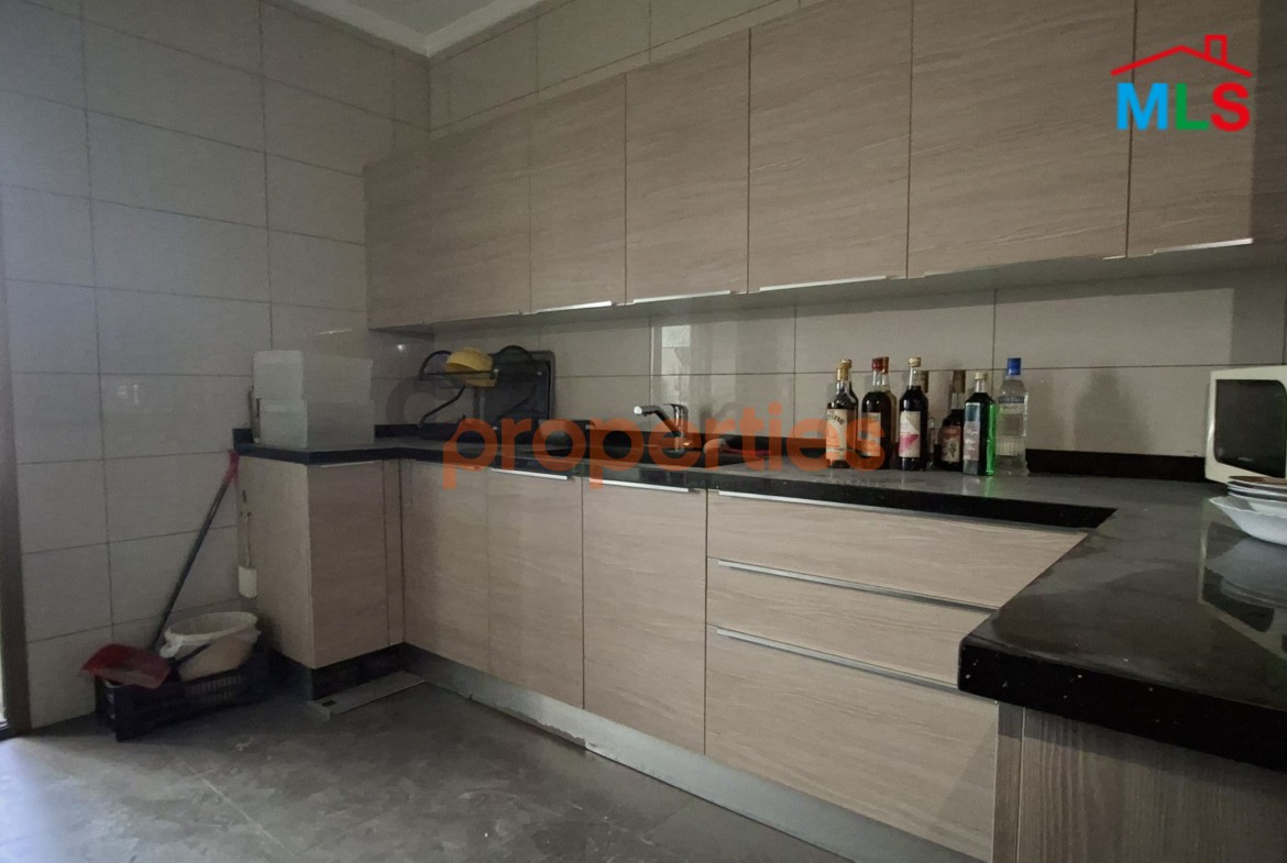 Apartment For Rent In Achrafieh - CPBWW110
