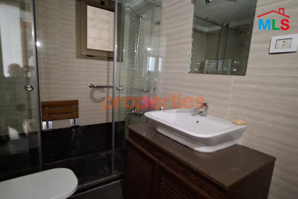 Apartment For Rent In Achrafieh - CPBWW110
