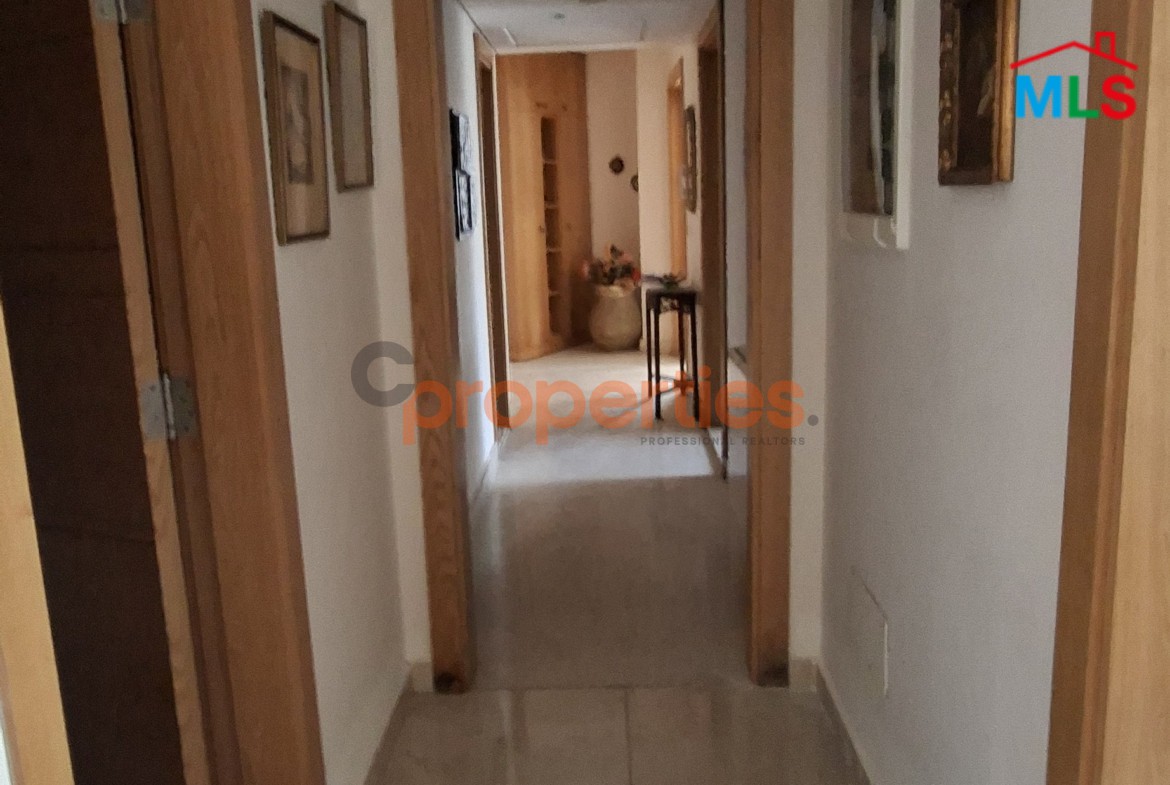Apartment For Rent In Achrafieh - CPBWW110