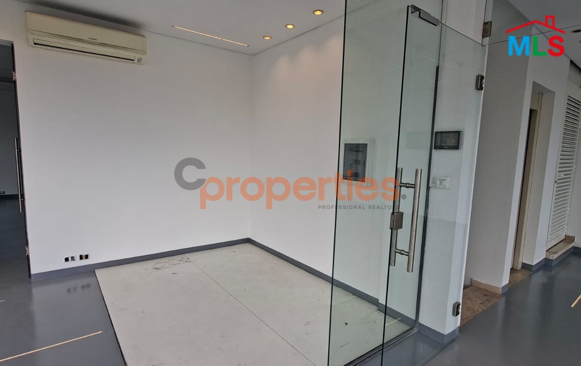 Office For Rent in Achrafieh - CPBMH01