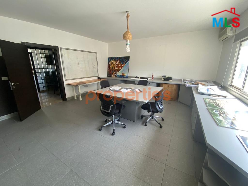 Luxurious Furnished Office For Rent in Dekwaneh - CPJA64