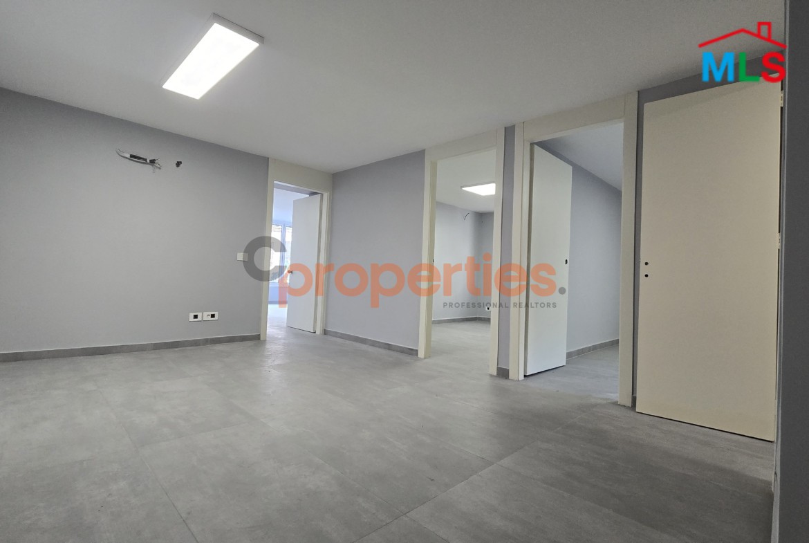 Office For Rent in Badaro - CPJA57