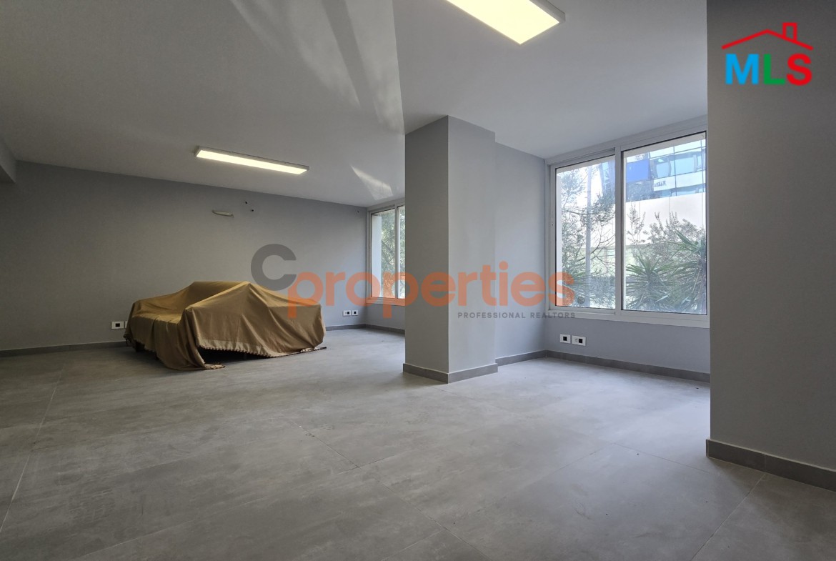 Office For Rent in Badaro - CPJA57