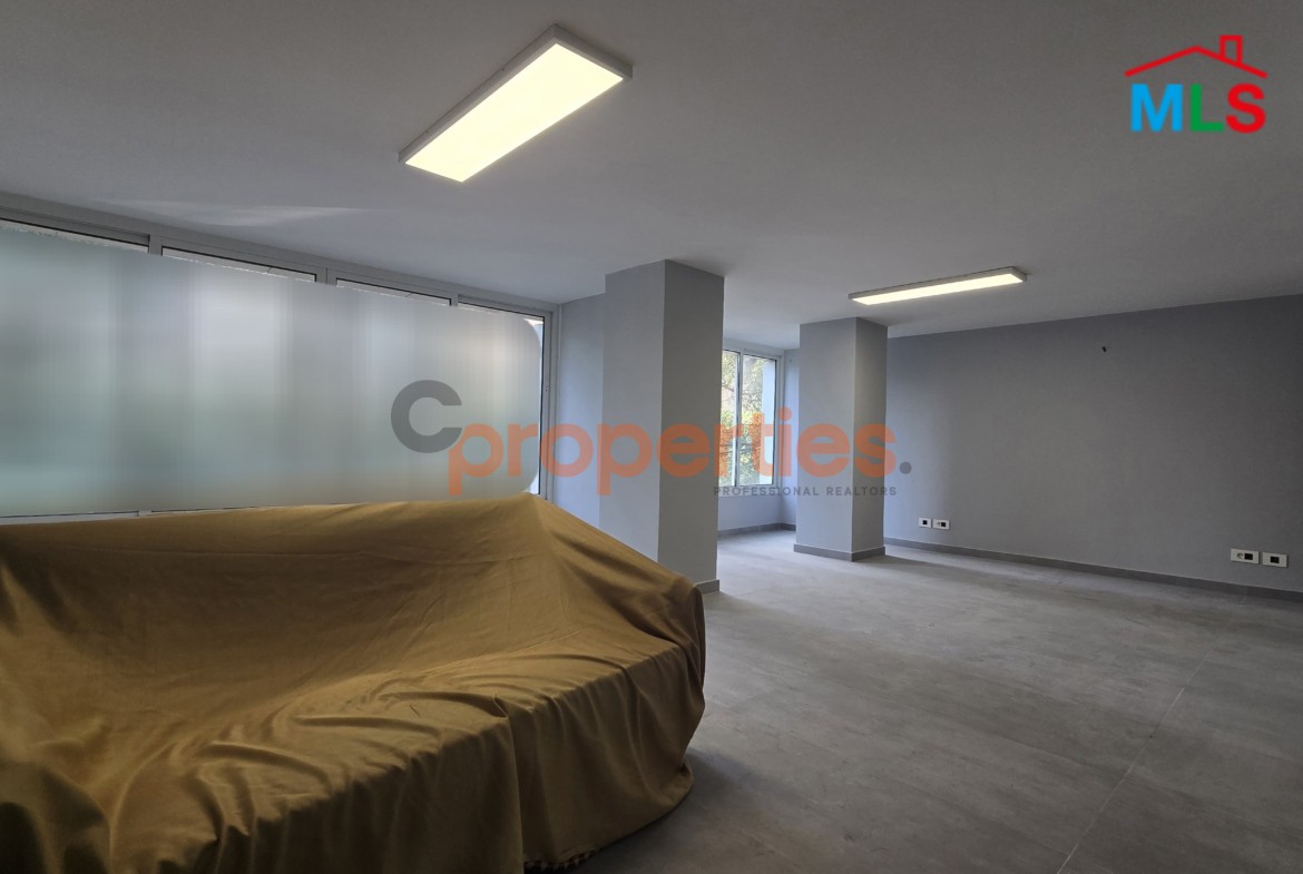 Office For Rent in Badaro - CPJA57