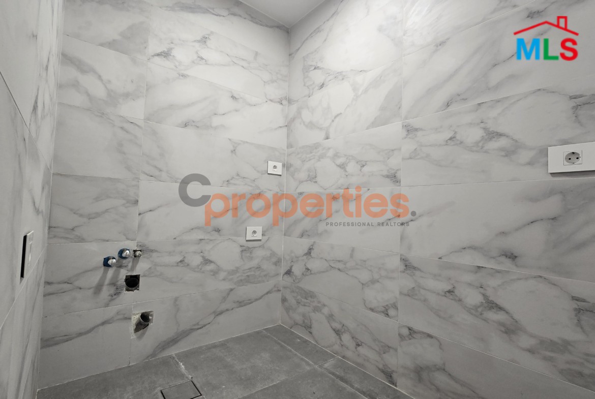 Office For Rent in Badaro - CPJA57
