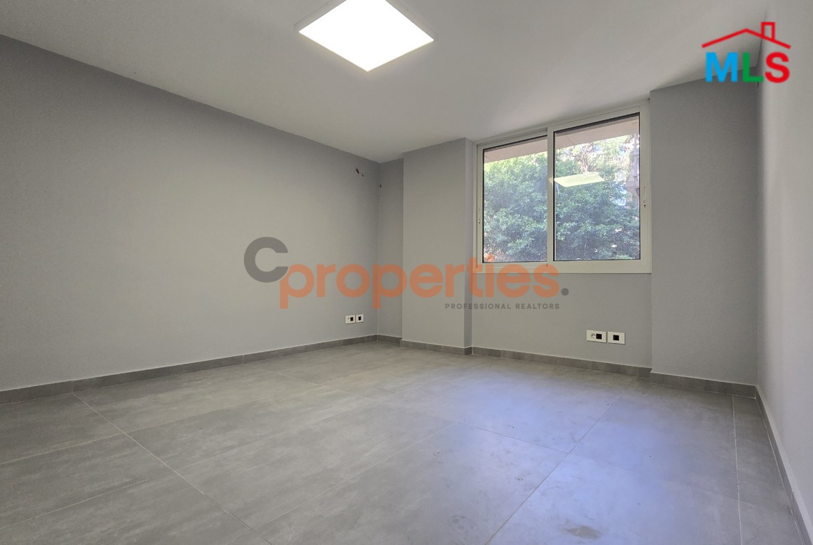 Office For Rent in Badaro - CPJA57