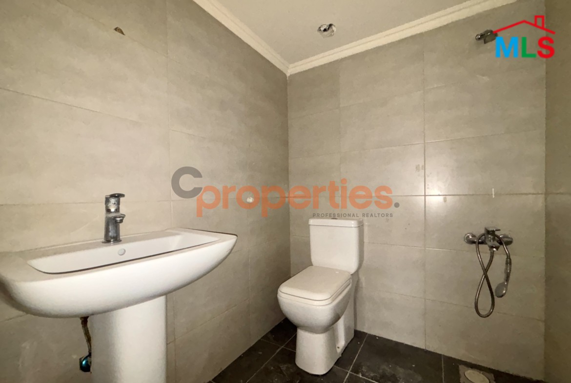 Apartment for rent in Qennabet Broummana with terrace - CPRA111