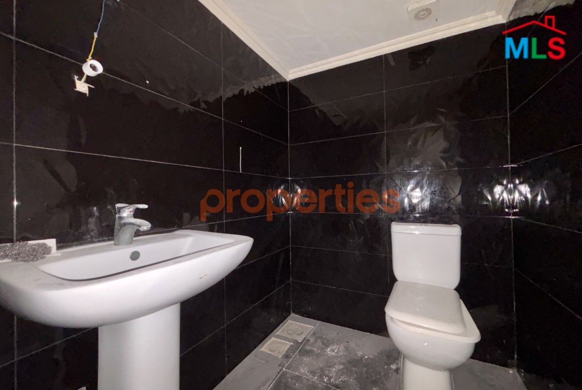 Apartment for rent in Qennabet Broummana with terrace - CPRA111