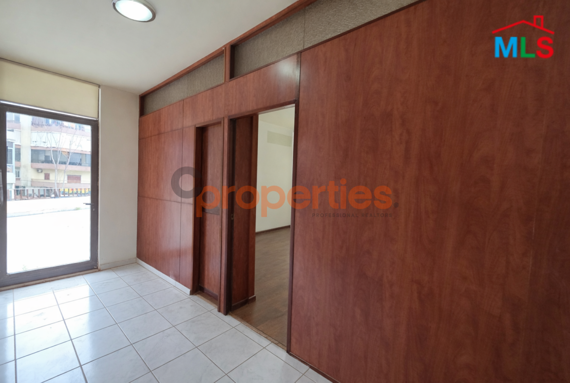 Prime Office for Rent in Baouchrieh - CPSM465