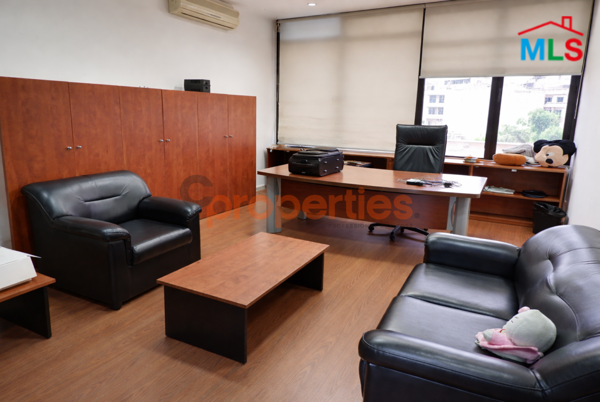 Prime Location Office for Rent in Baouchrieh - CPSM453