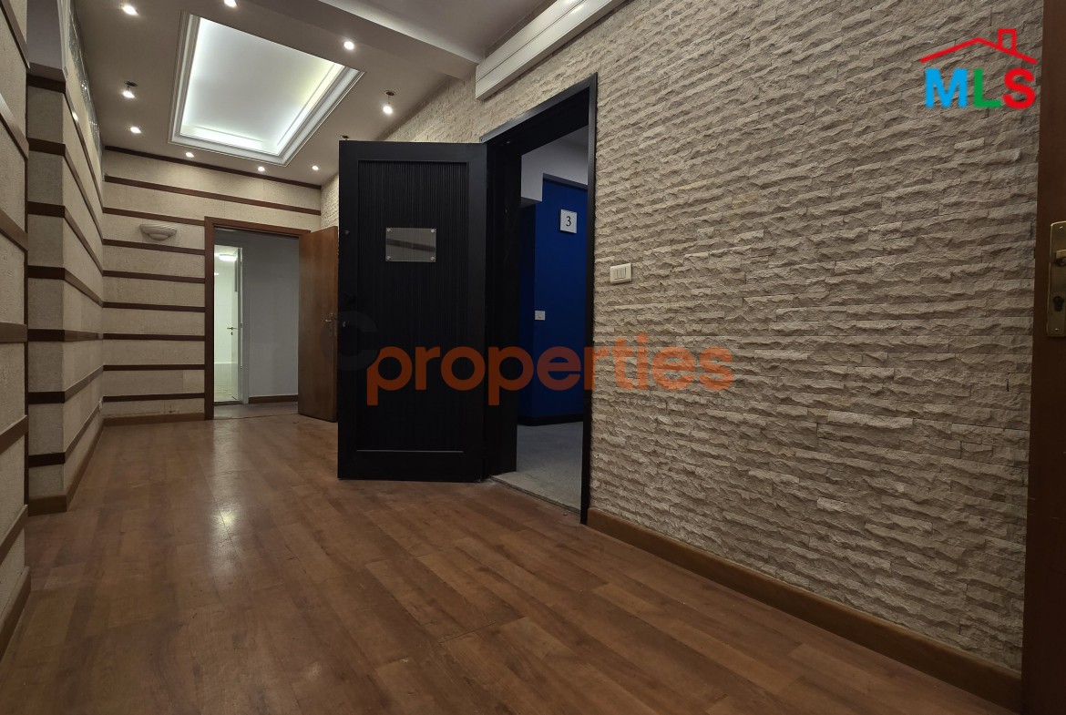 Office For Rent In Badaro - CPJA49