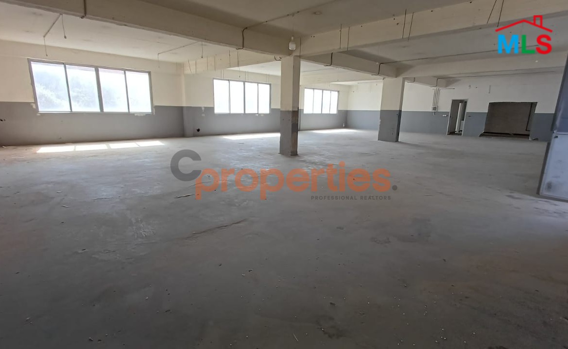 Industrial Floor For Rent in Jisr El Bacha - CPBWW86