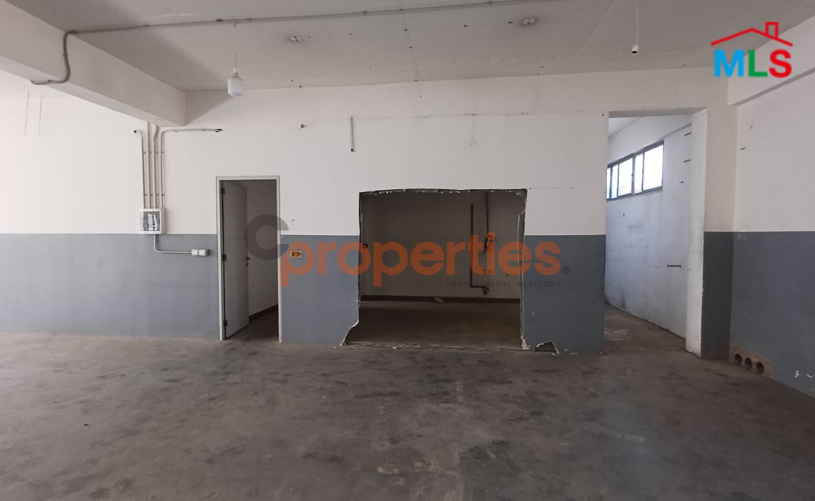 Industrial Floor For Rent in Jisr El Bacha - CPBWW86