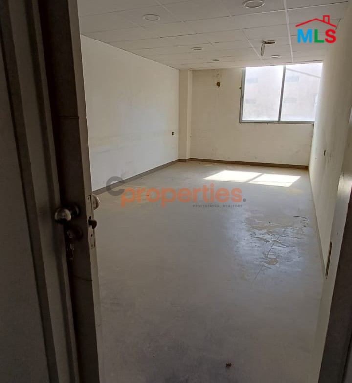 Industrial Floor For Rent in Jisr El Bacha - CPBWW86